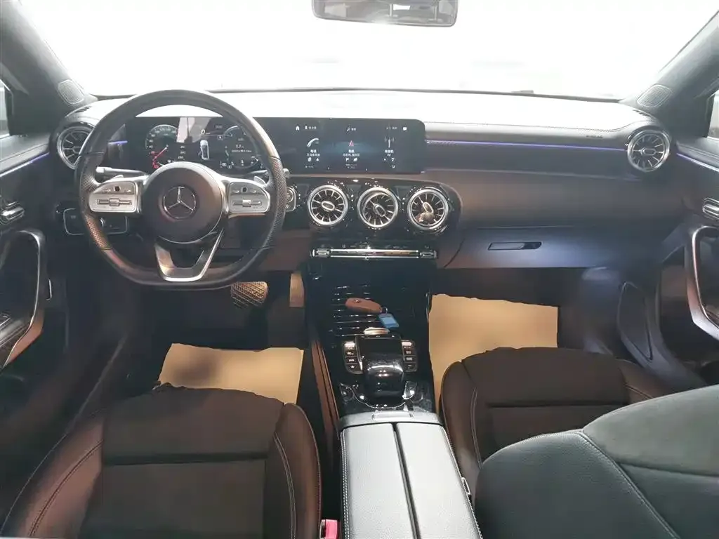 Mercedes-Benz A-Class 2021 из CN, фото 8