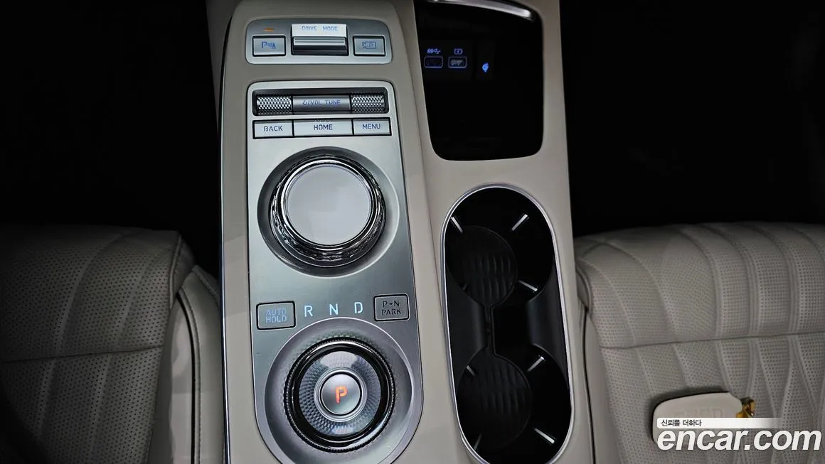 Genesis GV70 — фото 10