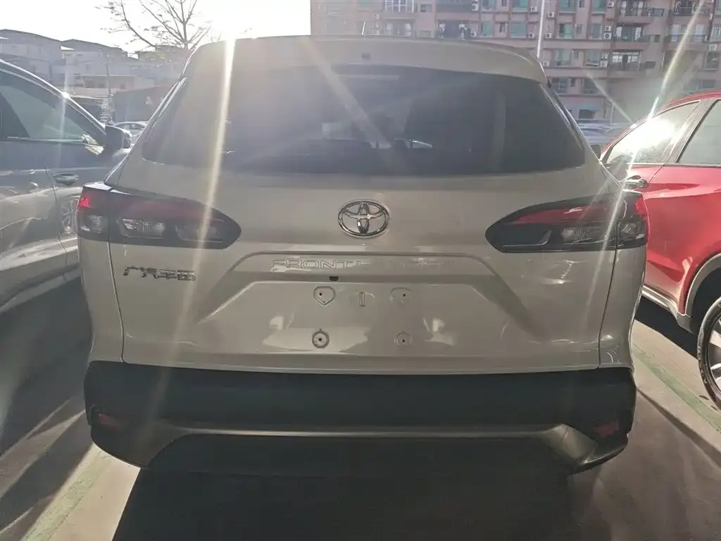 Toyota Frontlander 2022 из CN, фото 6