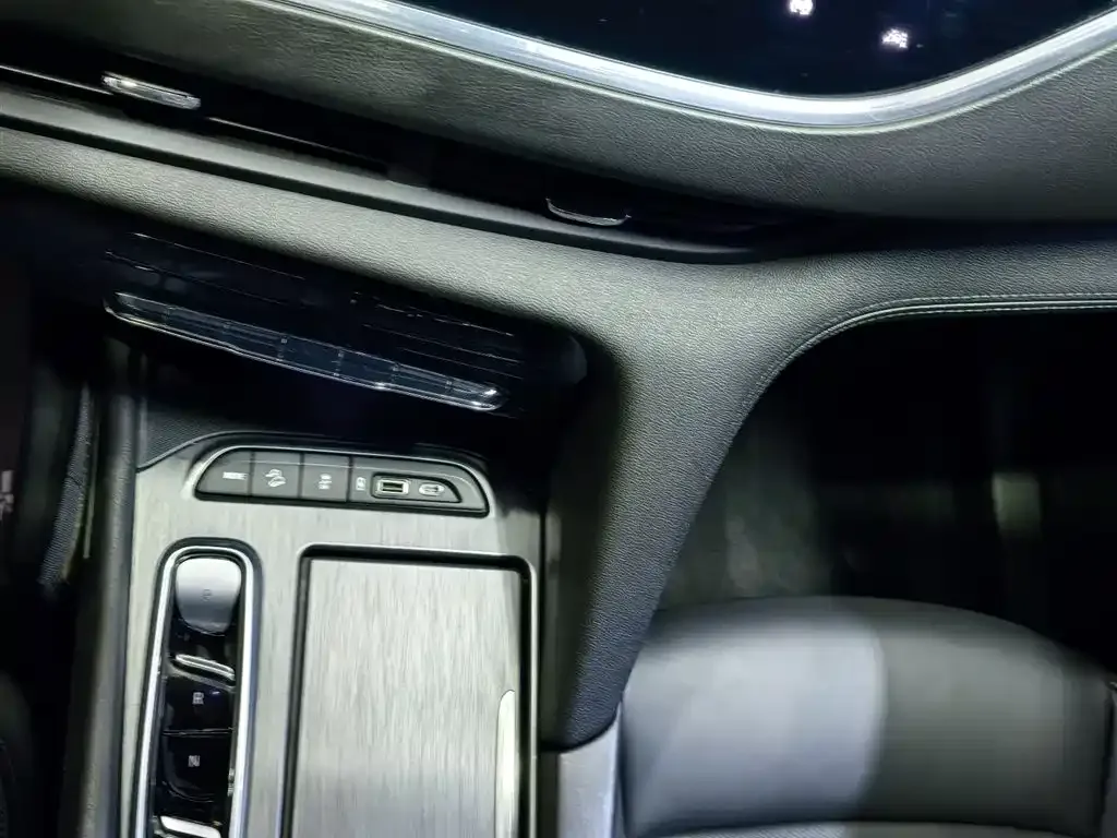 Buick Enclave 2021 из CN, фото 9