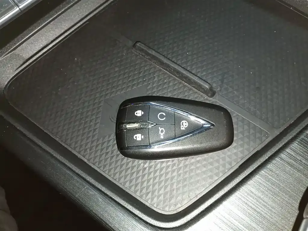 Changan UNI-T 2021 из CN, фото 3