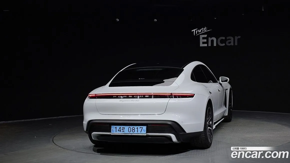 Porsche Taycan 2021 из KR, фото 4