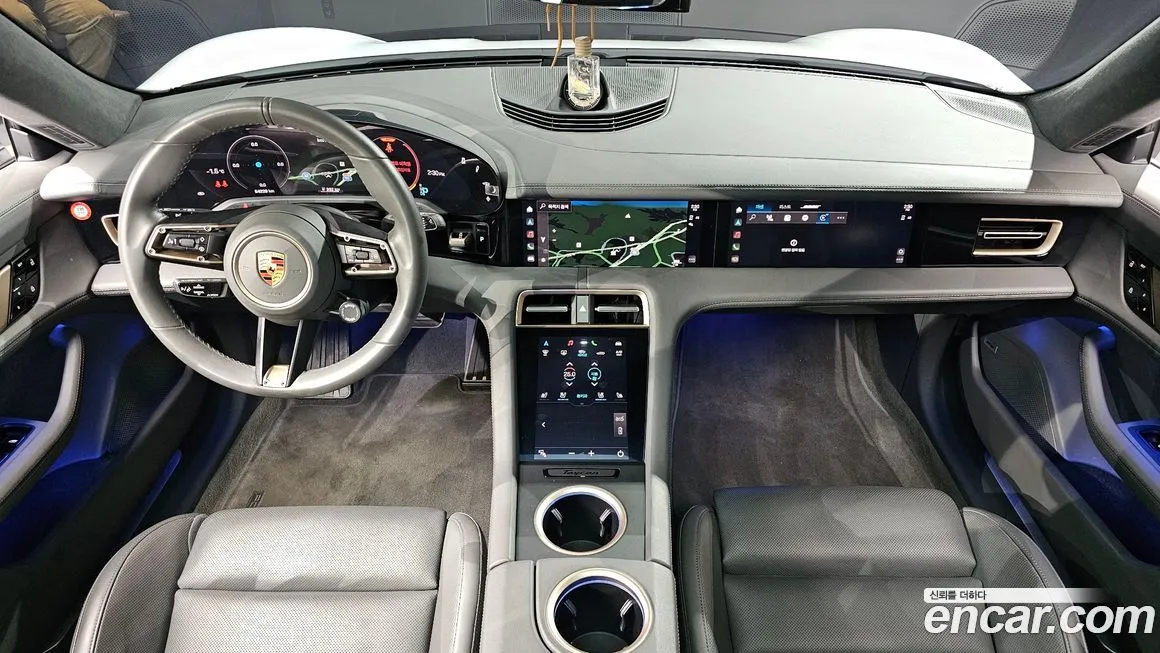 Porsche Taycan 2021 из KR, фото 7