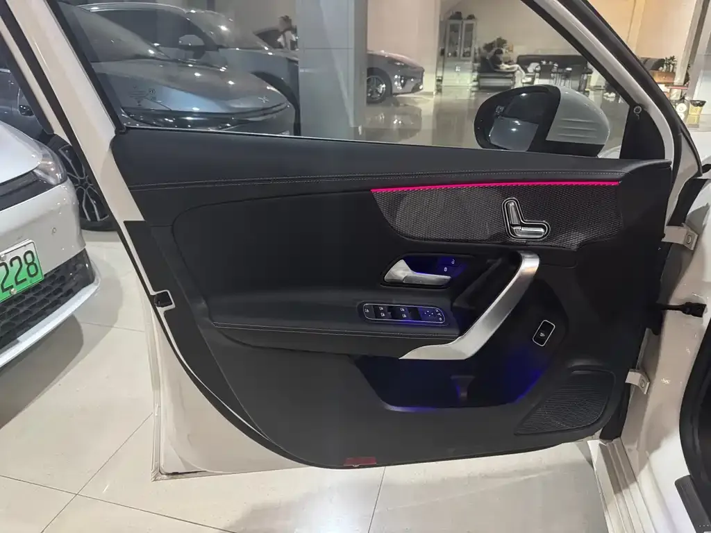 Mercedes-Benz A-Class 2022 из CN, фото 7