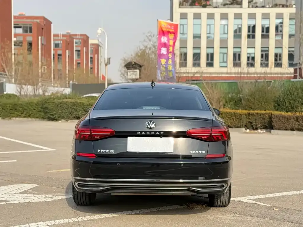 Volkswagen Passat 2022 из CN, фото 10
