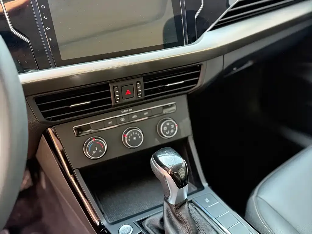 Volkswagen Passat 2022 из CN, фото 7
