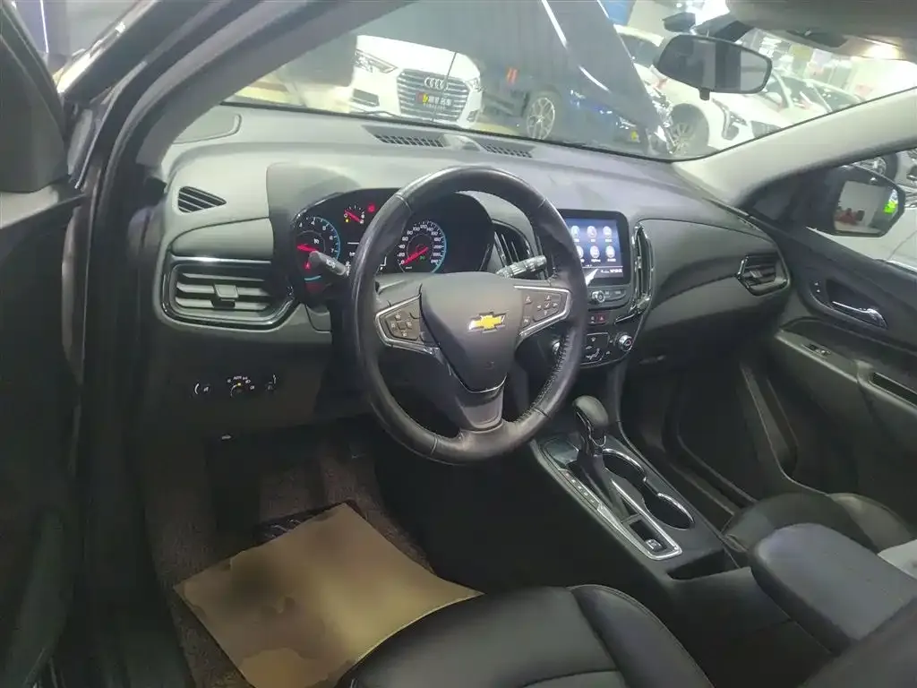 Chevrolet Equinox 2022 из CN, фото 8