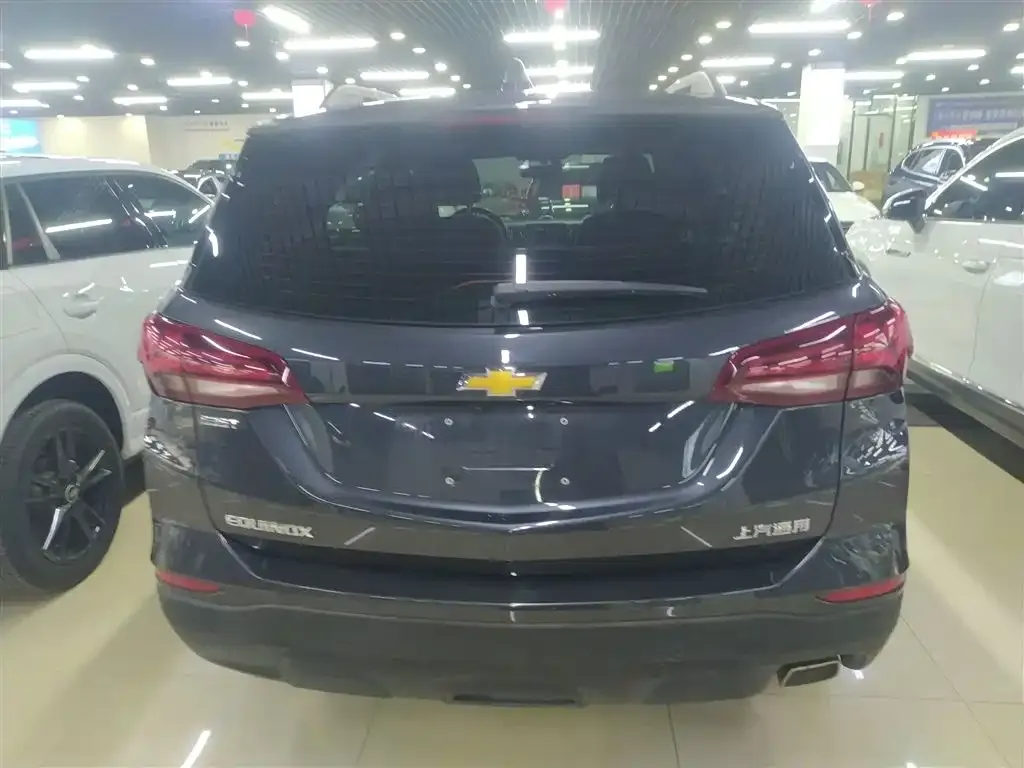 Chevrolet Equinox 2022 из CN, фото 2