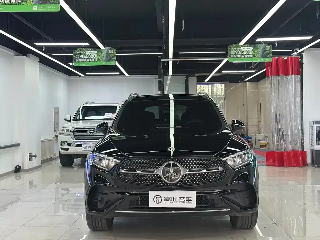 Mercedes-Benz GLC 2023 из CN, фото 2