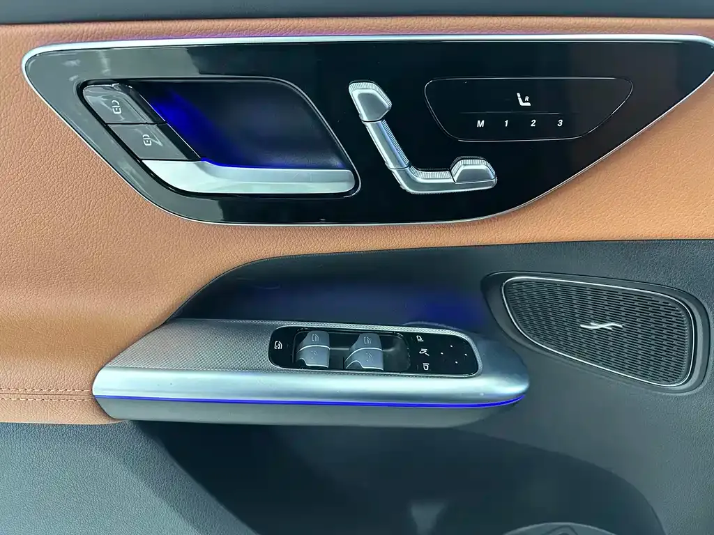 Mercedes-Benz GLC 2023 из CN, фото 3