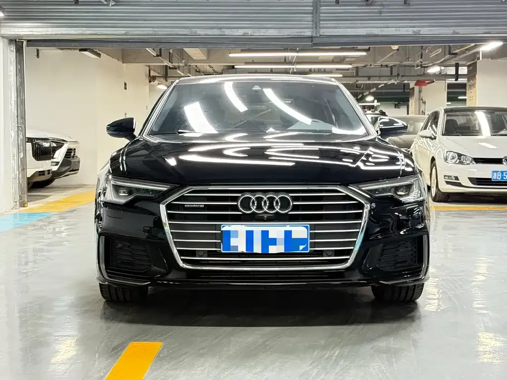 Audi A6L 2022 из CN, фото 2