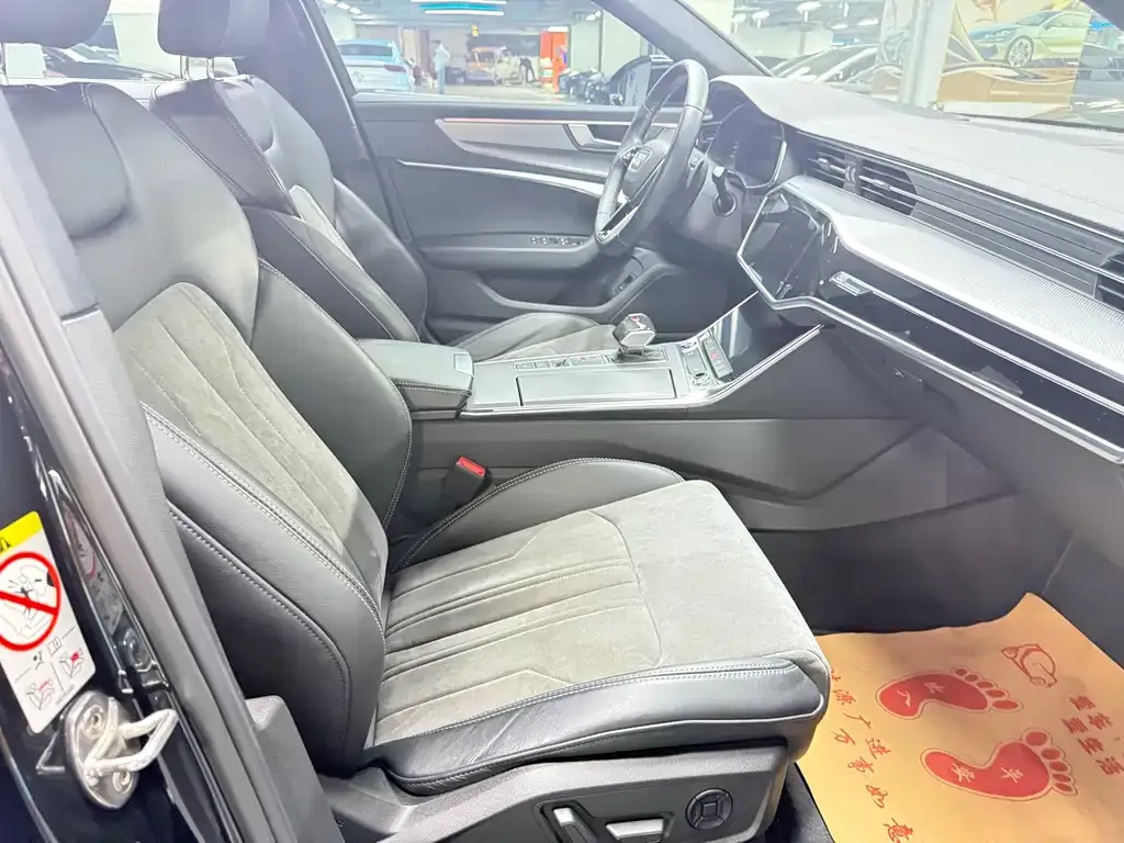 Audi A6L 2022 из CN, фото 3