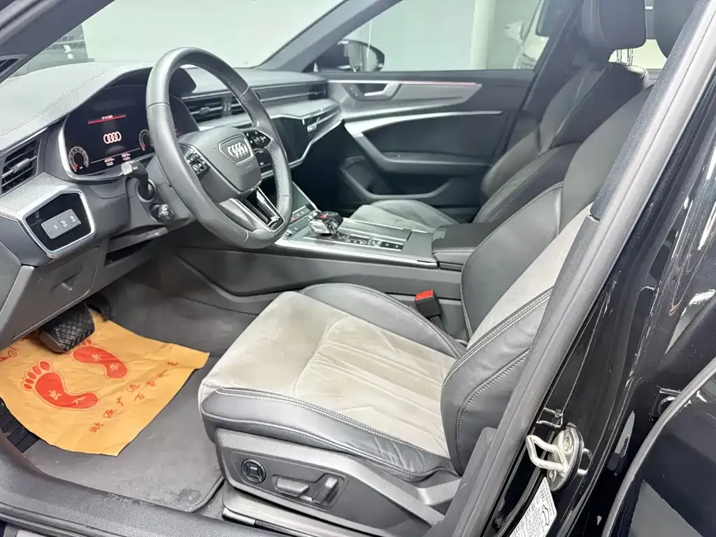 Audi A6L 2022 из CN, фото 4