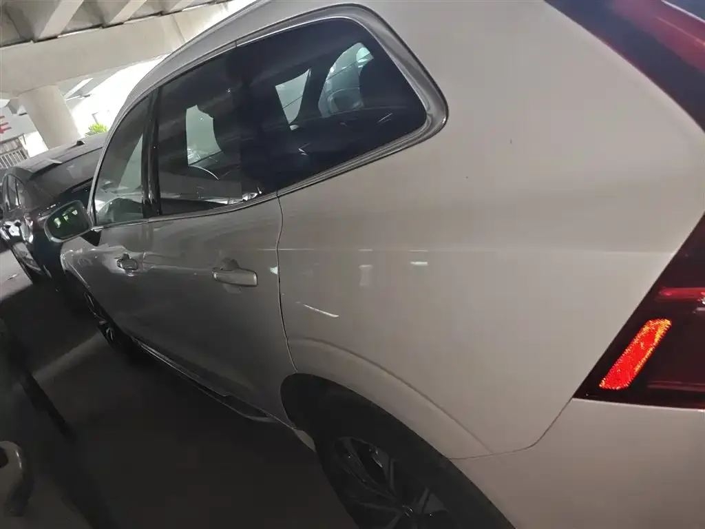 Volvo XC60 2024 из CN, фото 7