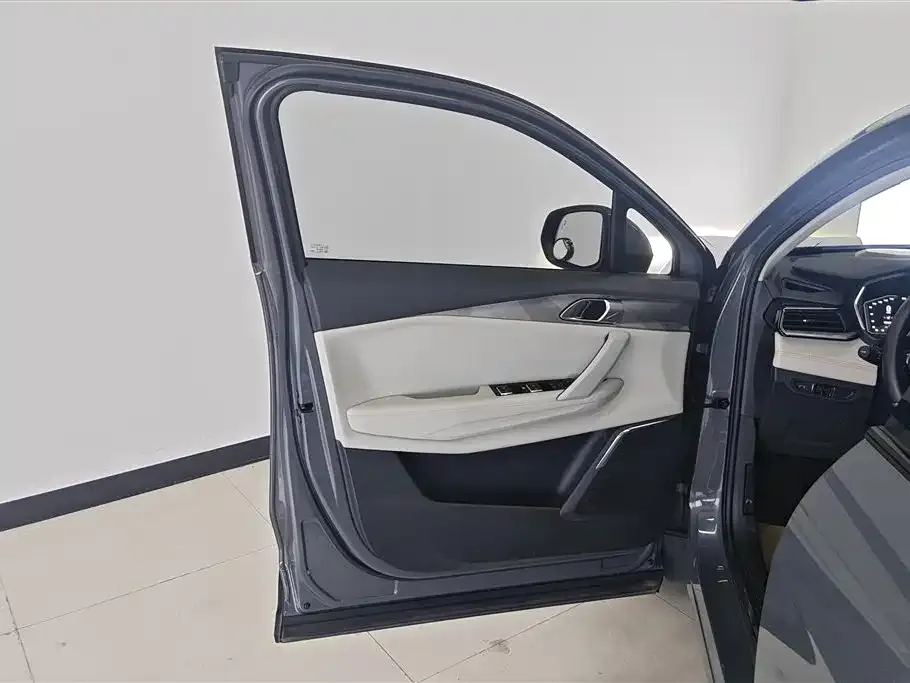 Lynk & Co 06 EM-P 2022 из CN, фото 3