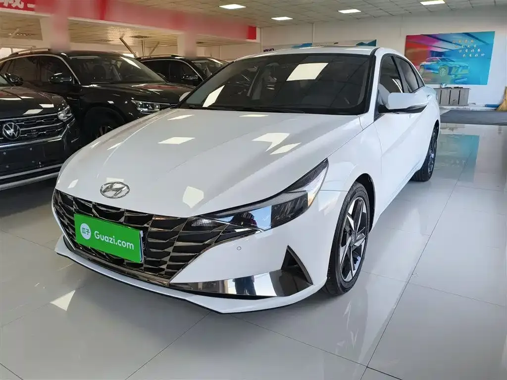 Hyundai Elantra 2023 из CN, фото 10