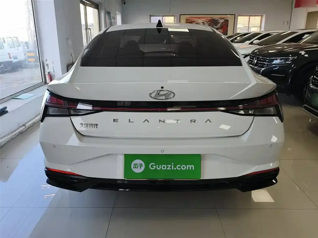 Hyundai Elantra 2023 из CN, фото 5