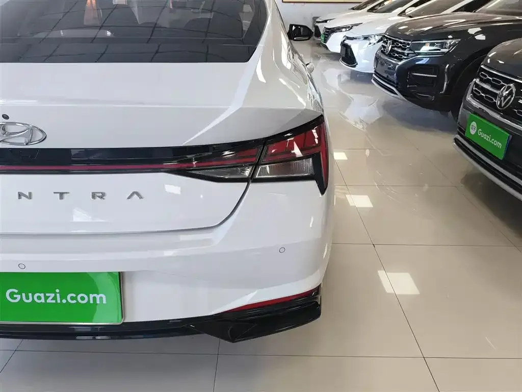 Hyundai Elantra 2023 из CN, фото 6