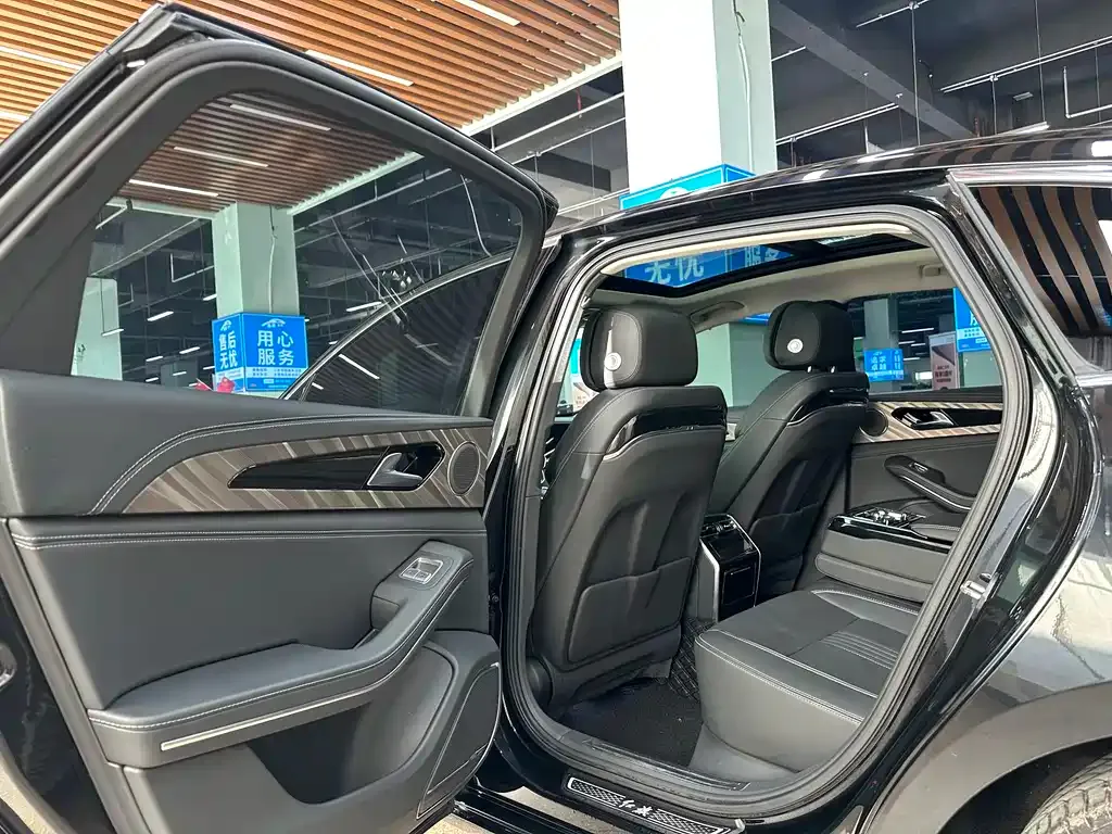 Hongqi H9 2021 из CN, фото 10