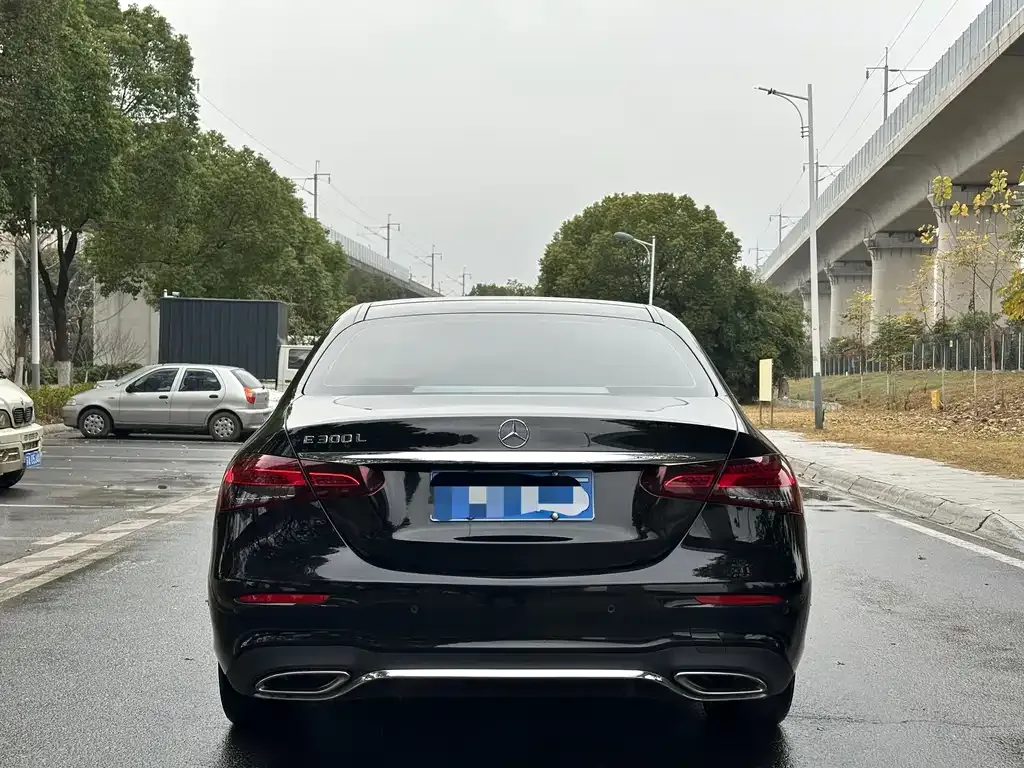 Mercedes-Benz E-Class 2023 из CN, фото 8