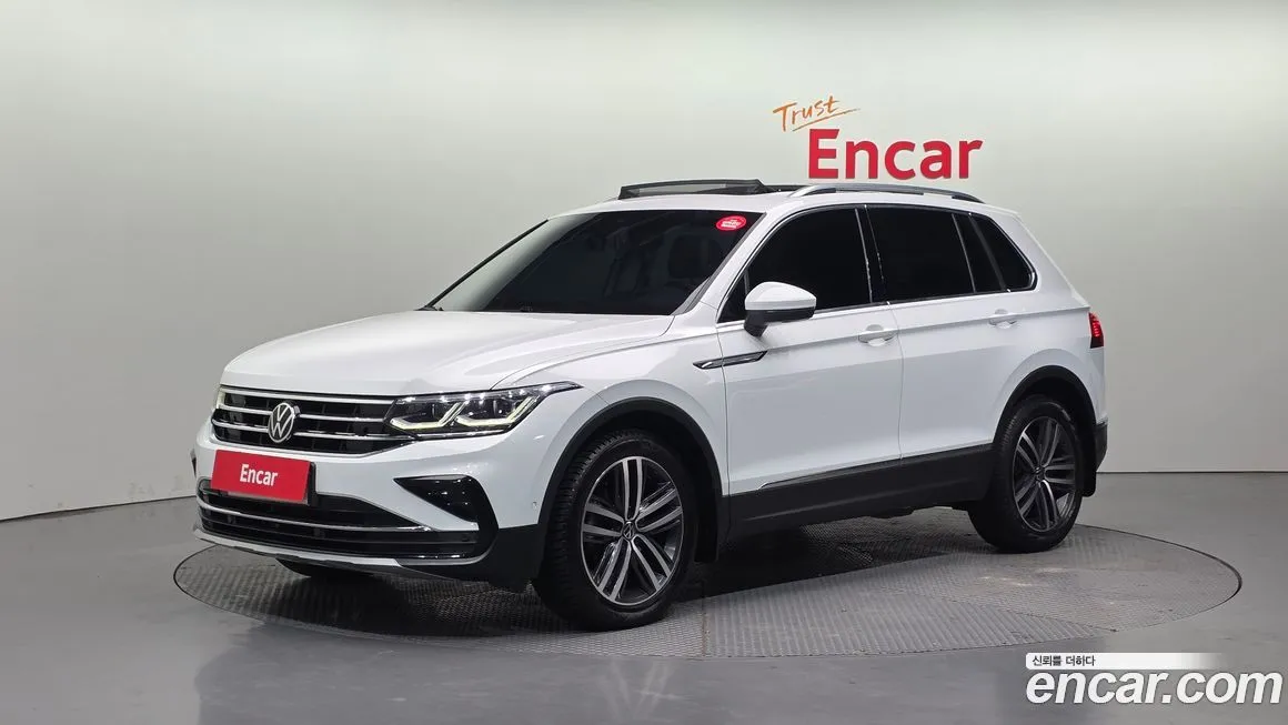 Volkswagen Tiguan — фото 1