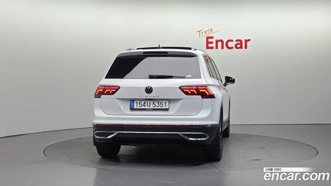 Volkswagen Tiguan — фото 3