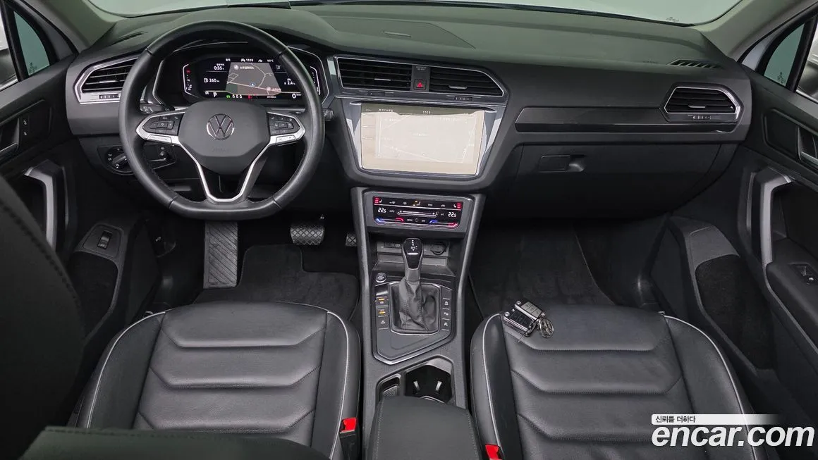 Volkswagen Tiguan — фото 8