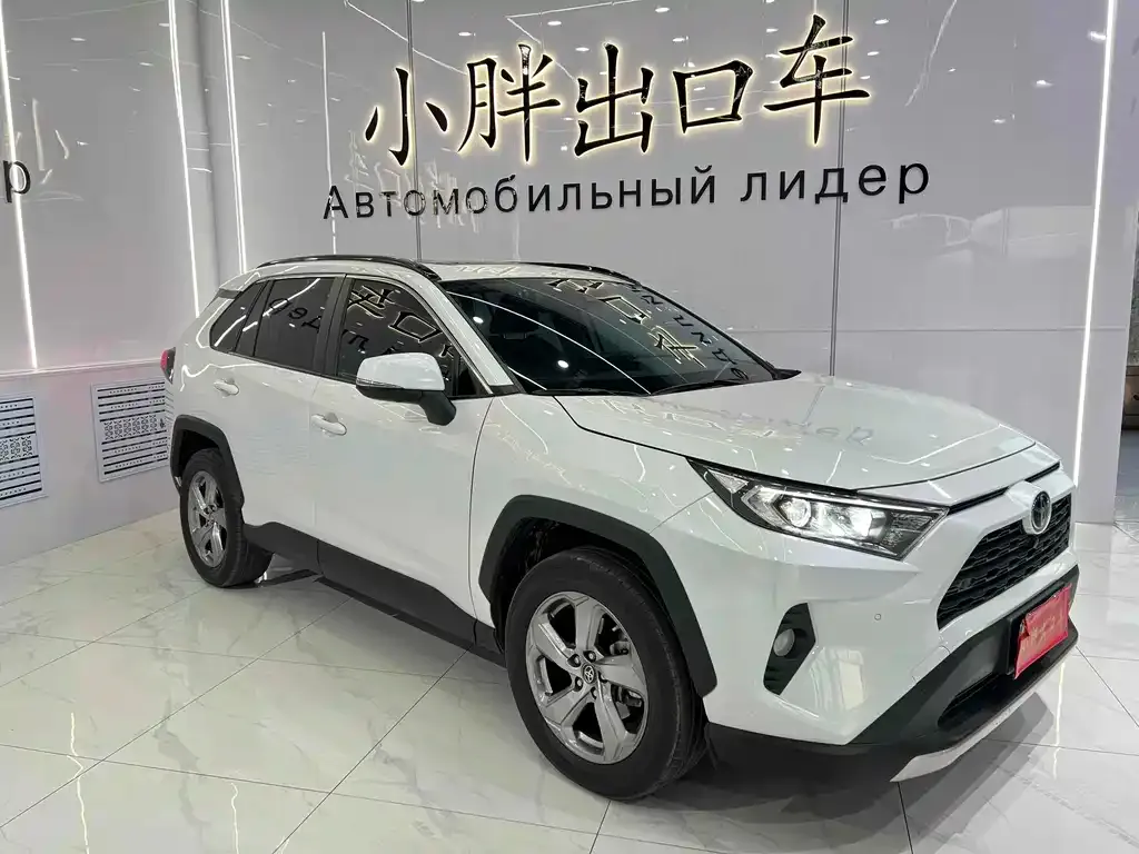 Toyota RAV4 2023 из CN, фото 4