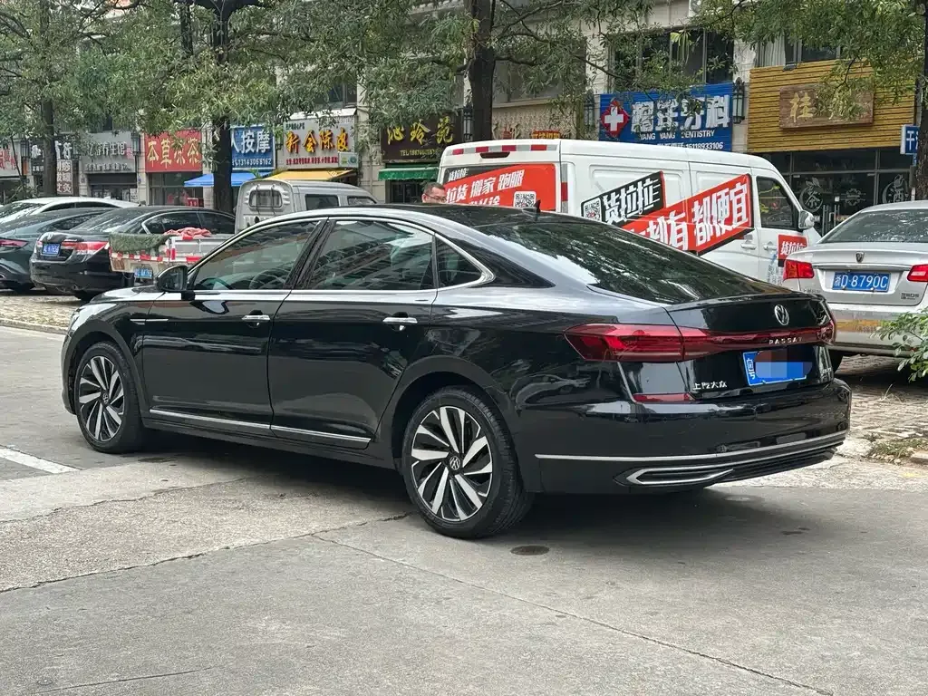 Volkswagen Passat 2023 из CN, фото 6