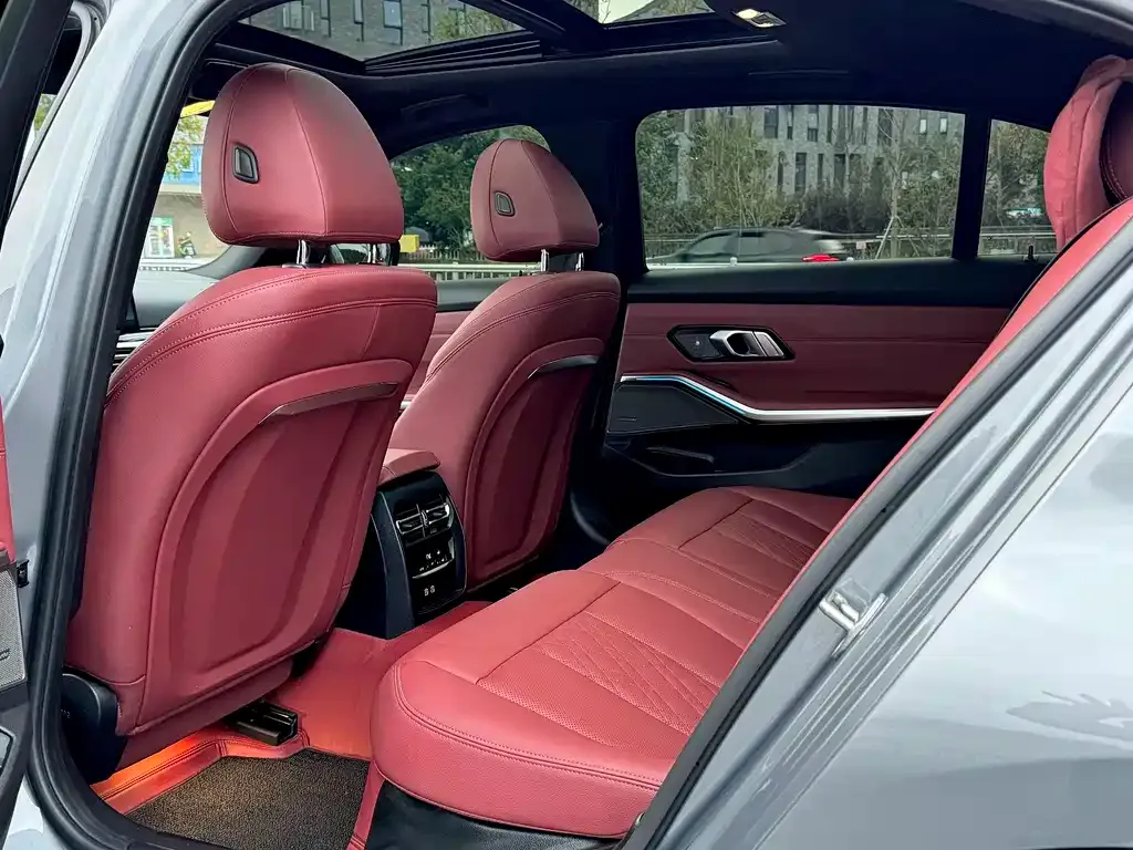 BMW 3 Series 2024 из CN, фото 5