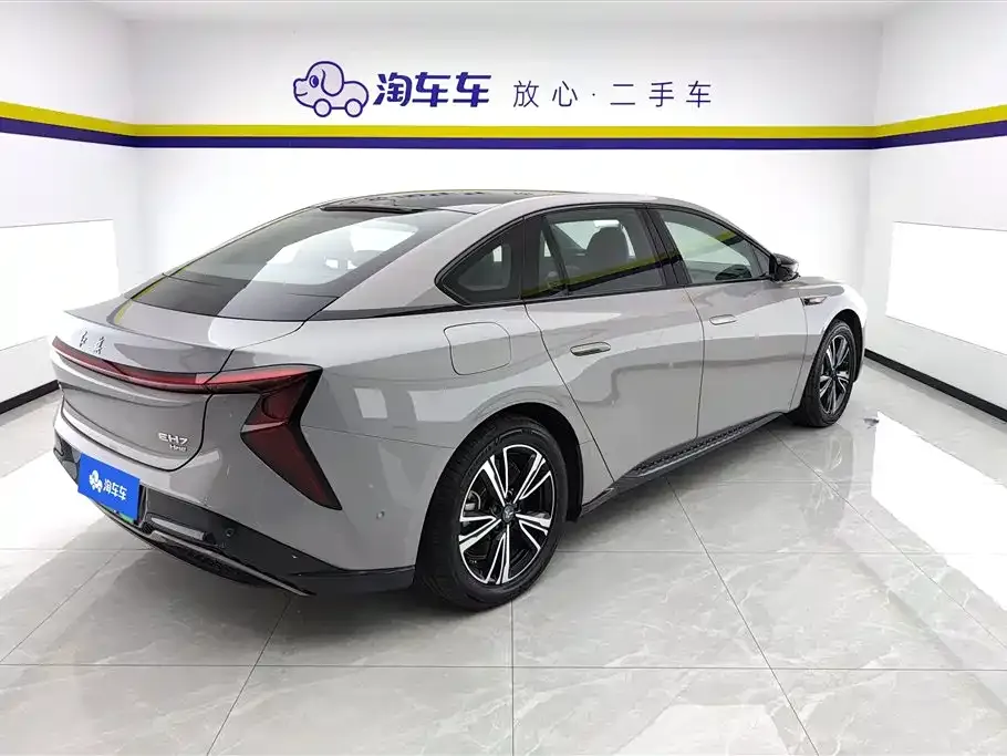 Hongqi EH7 2024 из CN, фото 9