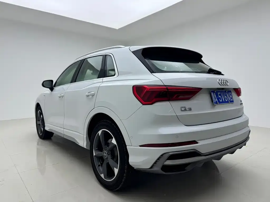 Audi Q3 — фото 5