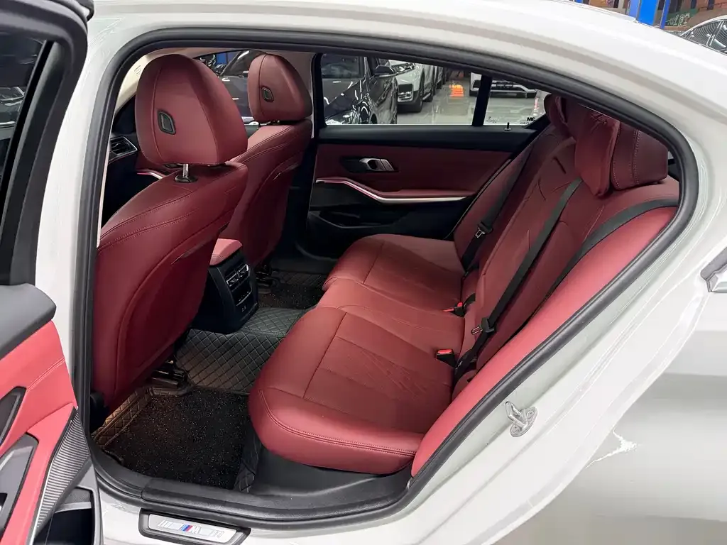 BMW 3 Series 2024 из CN, фото 3