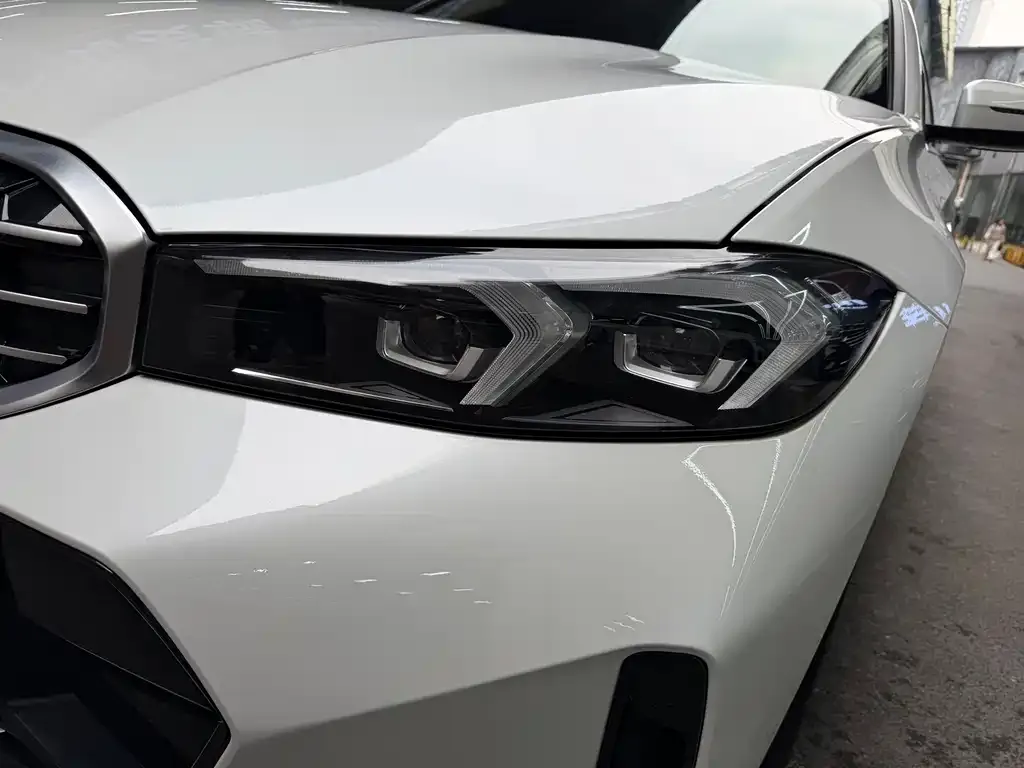 BMW 3 Series 2024 из CN, фото 9