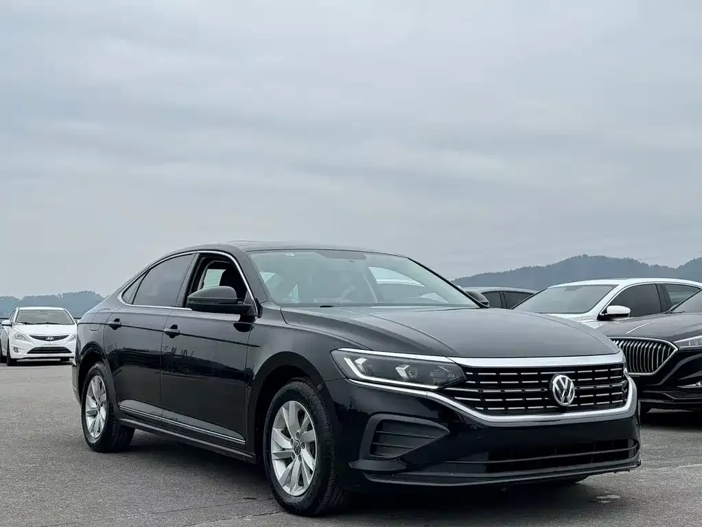 Volkswagen Passat 2023 из CN, фото 3