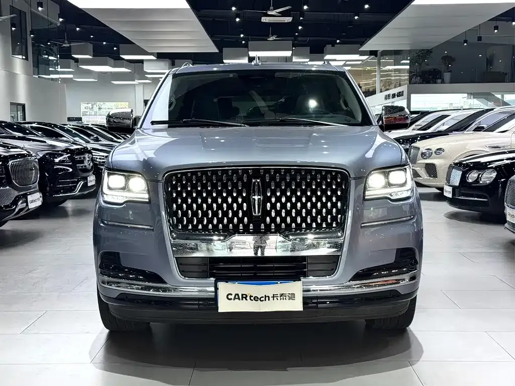 Lincoln Navigator 2023 из CN, фото 5