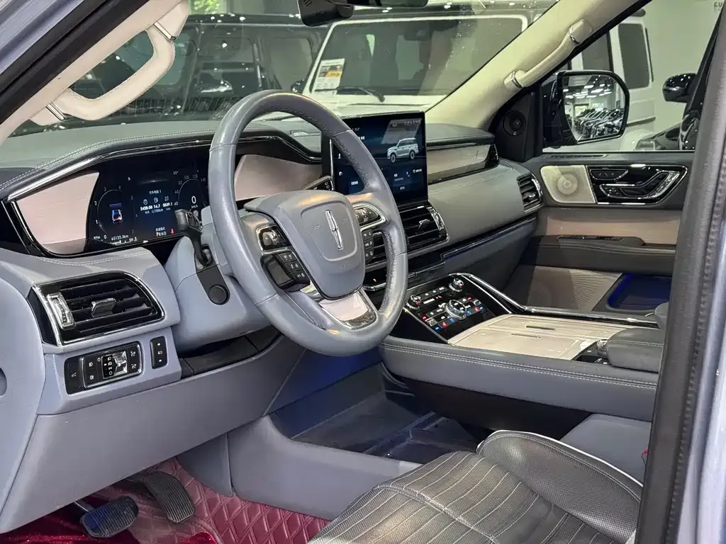 Lincoln Navigator 2023 из CN, фото 3