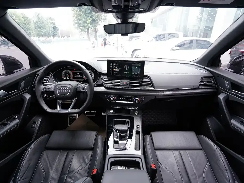 Audi Q5L 2024 из CN, фото 4