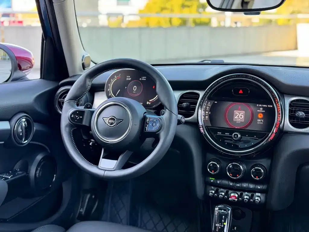 MINI Cooper (3-door) 2021 из CN, фото 2