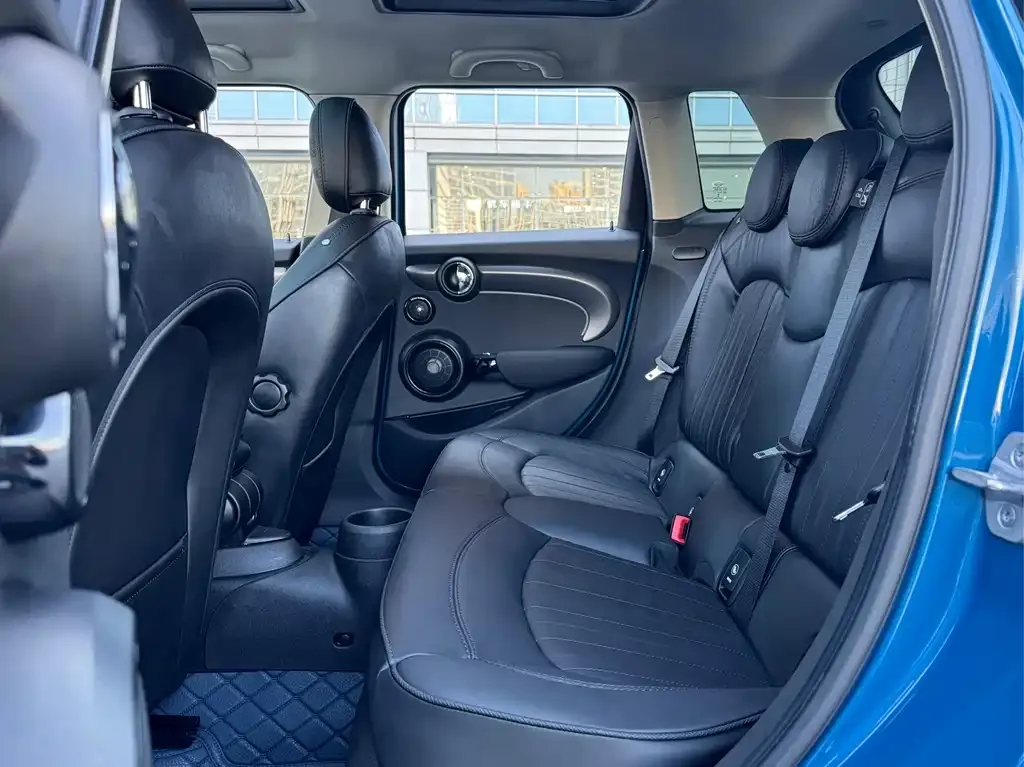 MINI Cooper (3-door) 2021 из CN, фото 3
