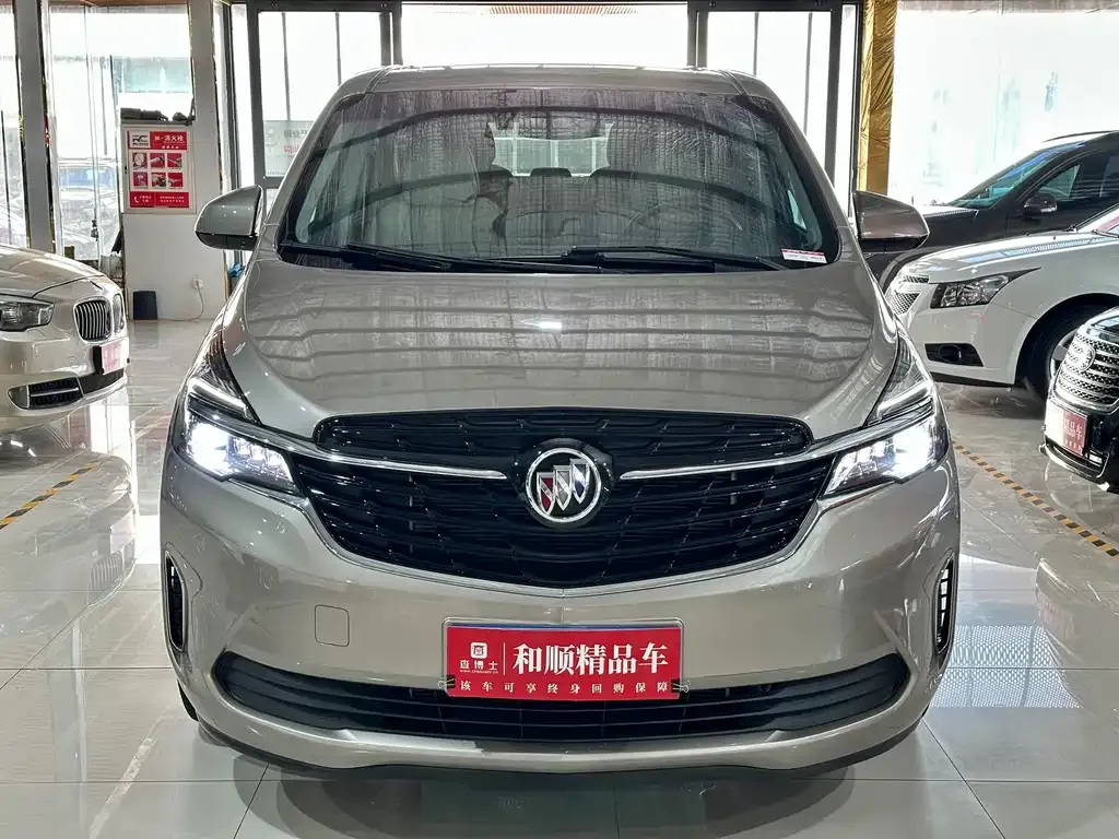 Buick GL8 2022 из CN, фото 2