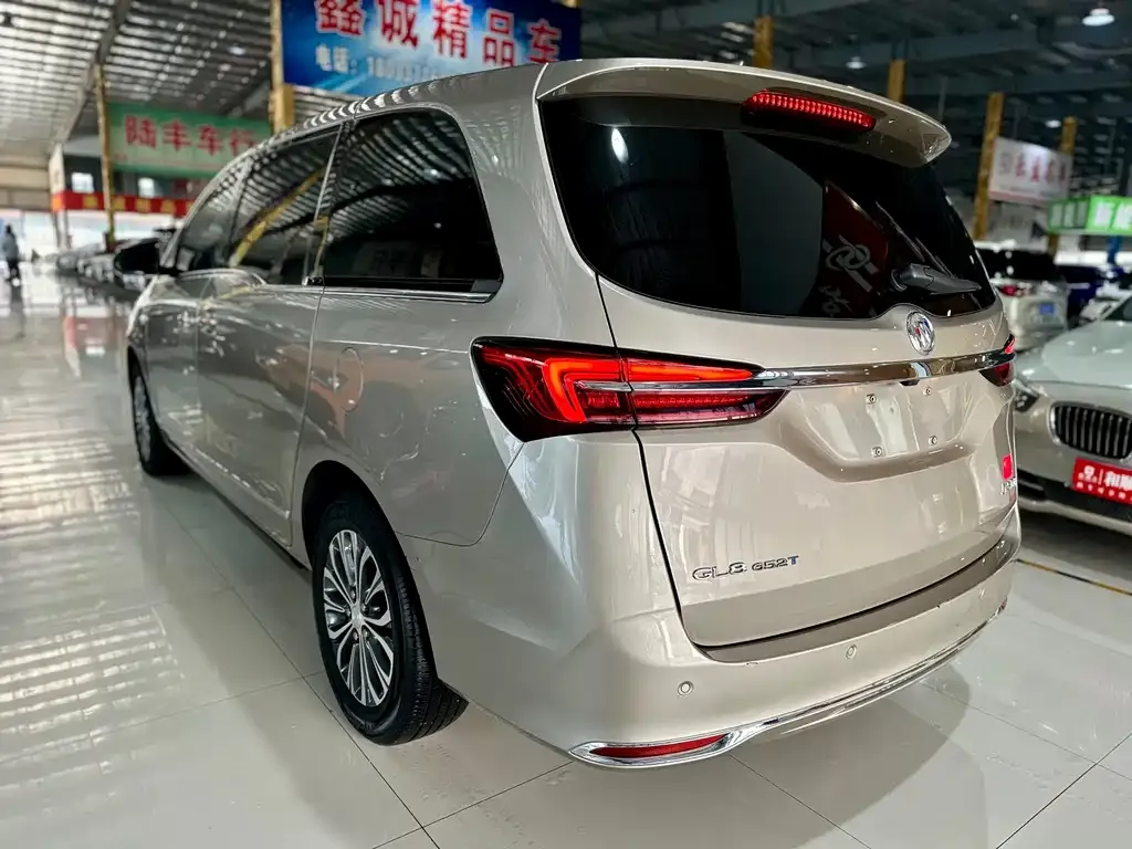 Buick GL8 2022 из CN, фото 6