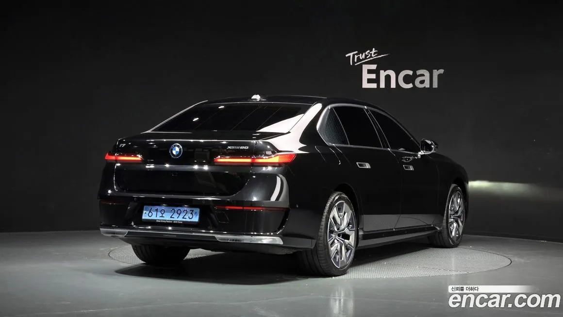 BMW i7 2023 из KR, фото 2