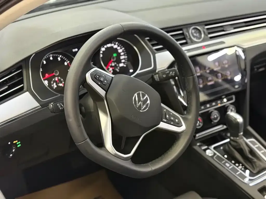 Volkswagen Magotan 2022 из CN, фото 10