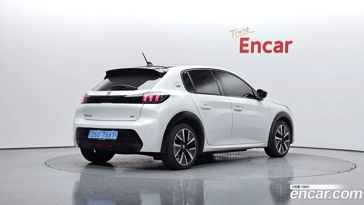 Peugeot 208 2022 из KR, фото 4