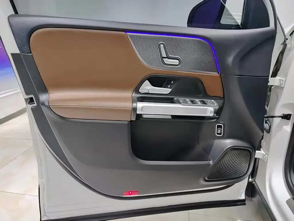Mercedes-Benz GLB 2023 из CN, фото 6