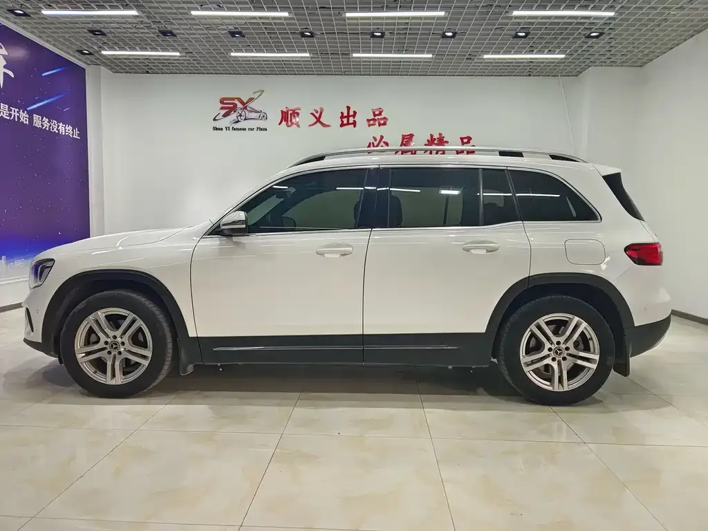 Mercedes-Benz GLB 2023 из CN, фото 2