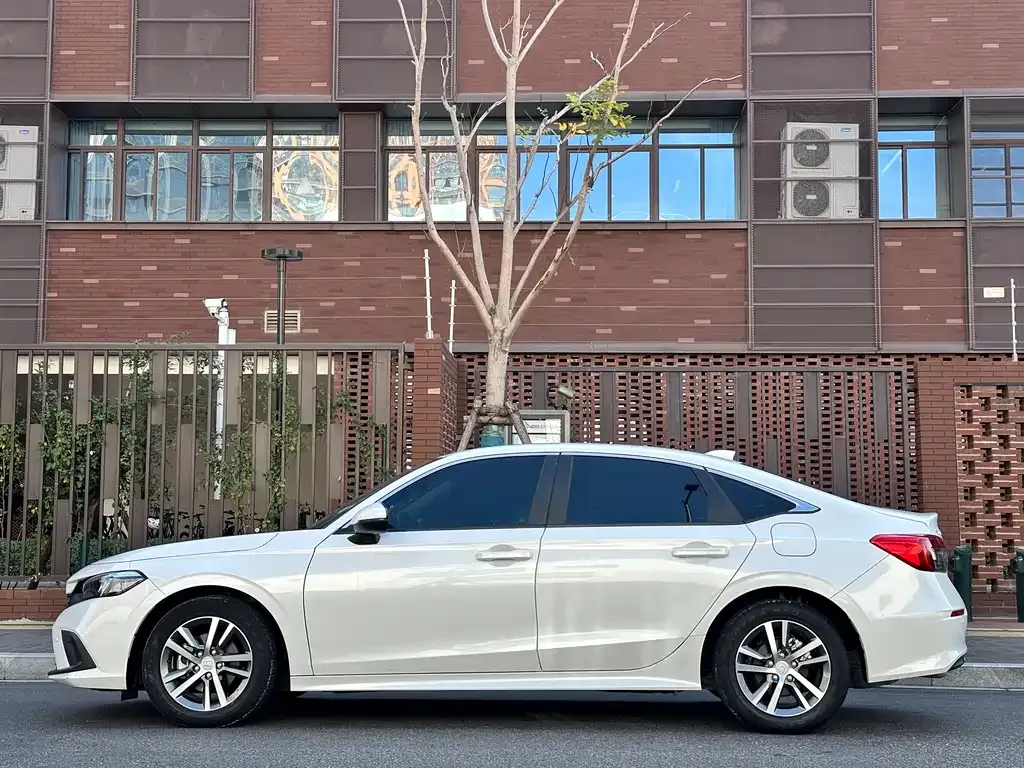 Honda Civic 2022 из CN, фото 10