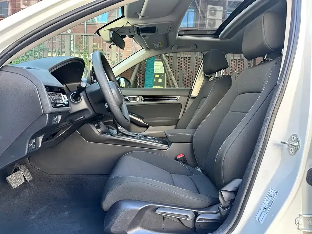 Honda Civic 2022 из CN, фото 2