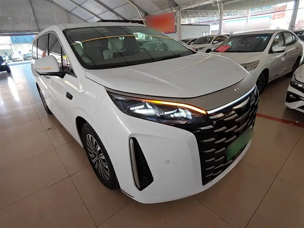 BYD Xia 2025 из CN, фото 7